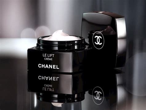 chanel le lift eye cream how to use|Chanel anti wrinkle eye cream.